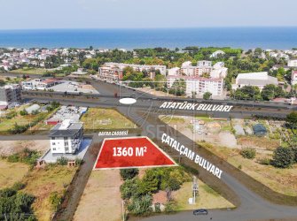  BULVAR VE ÜÇ YOL CEPHELİ 1360 M2 SATILIK ARSA