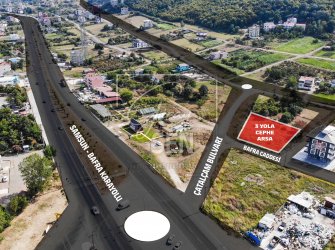  BULVAR VE ÜÇ YOL CEPHELİ 1360 M2 SATILIK ARSA