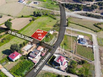 İNCESU’DA 885 M2 ARSA VE ABONELERİ YAPILI EV