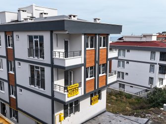 %80 İNE KREDİLİ ARA KAT SIFIR BALKONLU 1+1 DAİRE