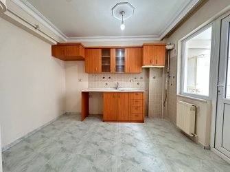 ÖMÜREVLERİ 3+1 ASANSÖRLÜ BİNADA KİRALIK DAİRE