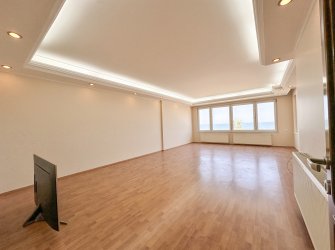 ATAKUM SAHİLİNDE DENİZE SIFIR 3+1 KİRALIK DAİRE
