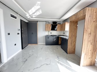DENİZ MANZARALI BULVARA CEPHE KİRALIK DAİRE