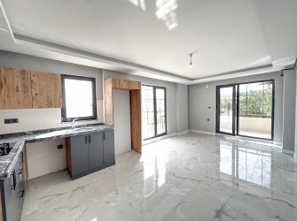 DENİZ MANZARALI BULVARA CEPHE KİRALIK DAİRE