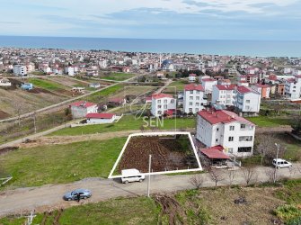 ÇATALÇAMDA İKİ YOLA CEPHE 4 KAT İMARLI ARSA