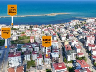 TRAMVAY DURAĞA VE SAHİLE YAKIN EŞYALI 1+1 SATILIK