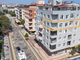 LOZAN CADDESİ ASANSÖRLÜ ÇEVRESİ AÇIK 3+1 SATILIK
